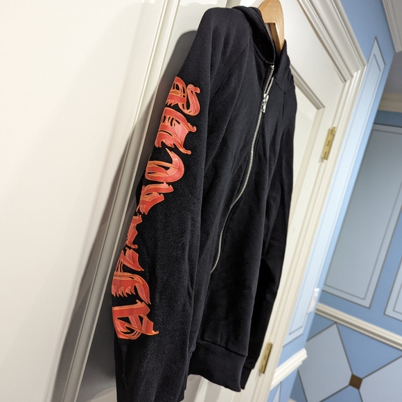 Floral Zipup - Picture 2 of 3